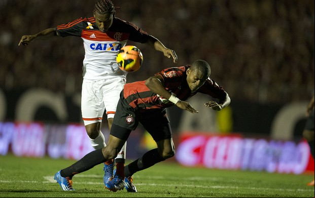Chutes potentes selam empate entre Furacão e Fla no primeiro jogo da final