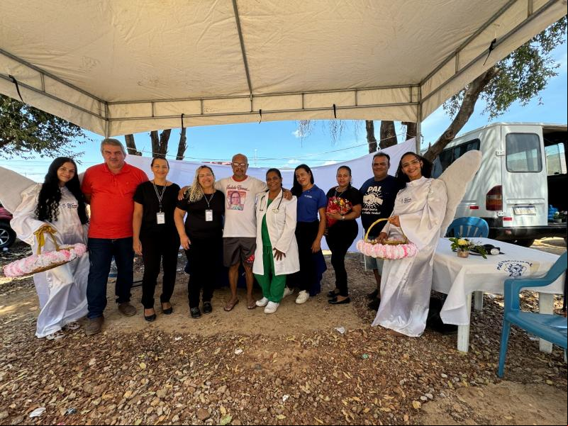 Brumado: Pax Nacional ofereceu assistência à saúde, velas e lanches a quem compareceu no Cemitério Jardim Santa Inês no Dia de Finados