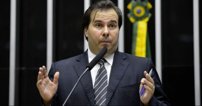 Maia fecha com PP, MDB e PTB e praticamente garante reeleição na Câmara, diz coluna