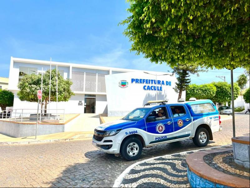 Trote com ameaças de atentado na Prefeitura de Caculé deixa funcionários assustados