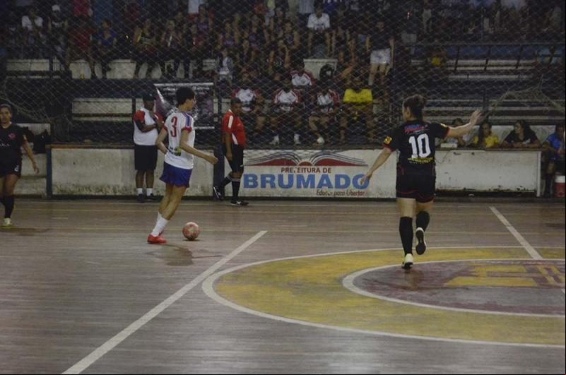 Torneio de Futsal Maio Amarelo movimenta o ginásio de esportes em Brumado